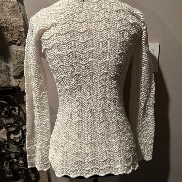 BLong Sleeve V-Neck Sweater with Sparkle - Picture 4 of 4